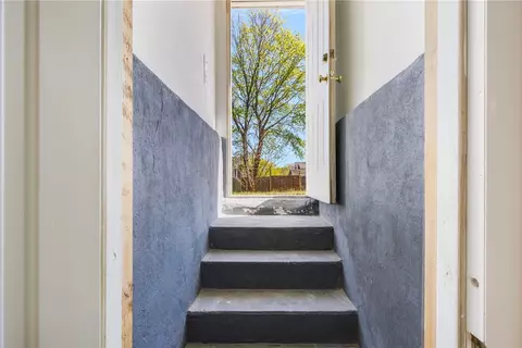 Entry Way - 495 Gaskill St, Woonsocket, RI 02895 photo 3 of 3