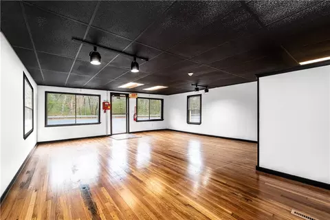 120 Danielson Pike, Foster, RI 02825