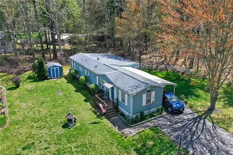 45 Sherwood Valley Ln, Coventry, RI 02816