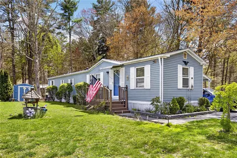 45 Sherwood Valley Ln, Coventry, RI 02816