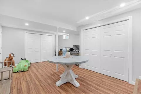 Entry Way - 17 Pine Ave, Coventry, RI 02816 photo 3 of 4