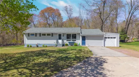 195 Central Pike, Scituate, RI 02857