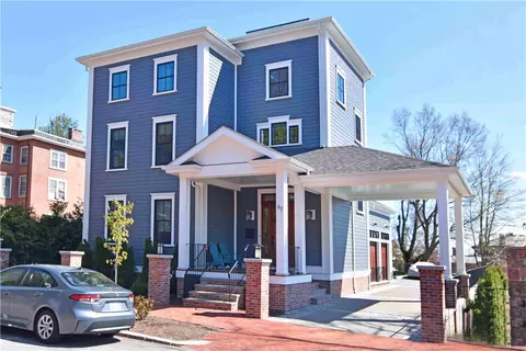 44 N Woods Trl, South Kingstown, RI 02879