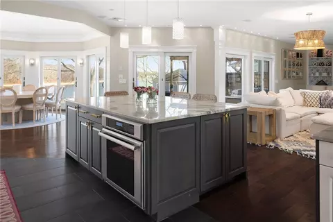 Kitchen - 1090 Buttonwoods Ave, Warwick, RI 02886 photo 5 of 7