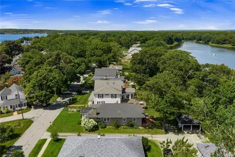 View/Area - 1090 Buttonwoods Ave, Warwick, RI 02886 photo 6 of 7