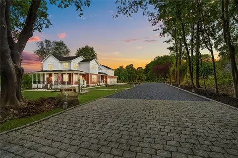 50 Prospect Ave, Jamestown, RI 02835