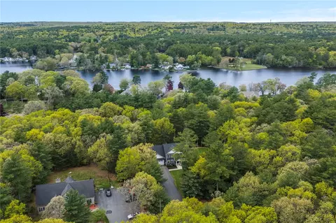 59 Club House Rd, Coventry, RI 02816