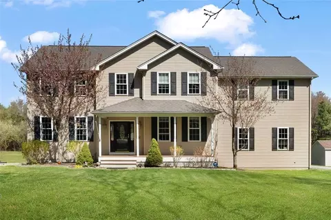 44 Beaver River Rd, Richmond, RI 02892