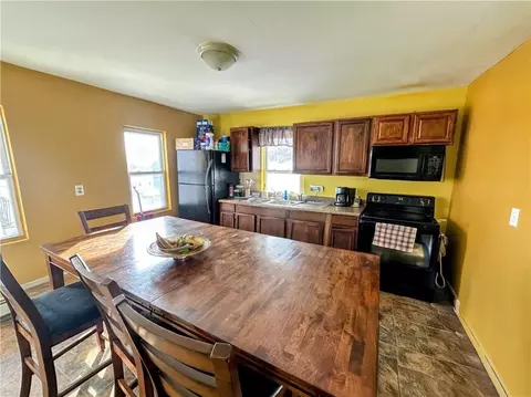 52 Harold St, Providence, RI 02908