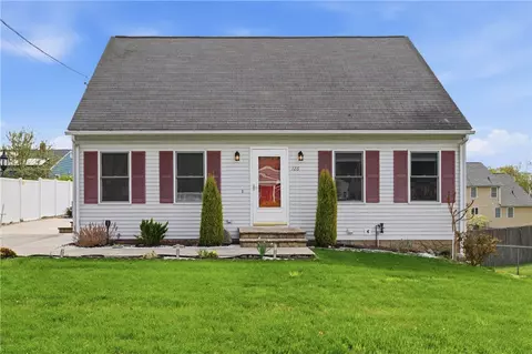 126 Lilac Ave, Woonsocket, RI 02895