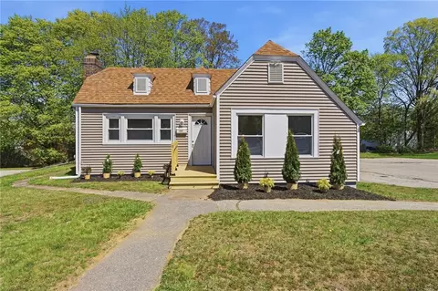 1567 Centerville Rd, Warwick, RI 02886