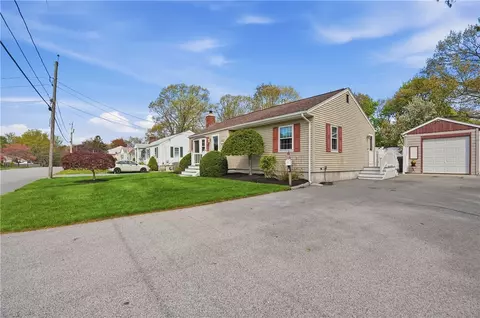 153 Falcon Ave, Warwick, RI 02888