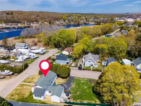 View/Area - 70 Margin St, Westerly, RI 02891 photo 2 of 12