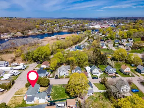 View/Area - 70 Margin St, Westerly, RI 02891 photo 4 of 12