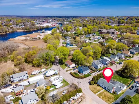 View/Area - 70 Margin St, Westerly, RI 02891 photo 5 of 12
