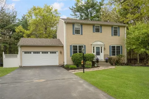 34 Audubon Ln, Hope, RI 02831