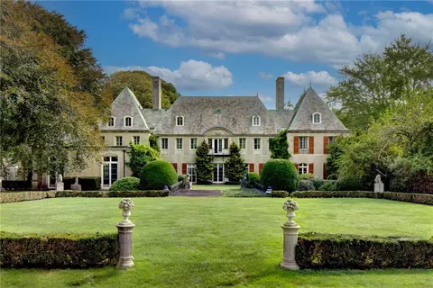 601 Bellevue Ave, Newport, RI 02840