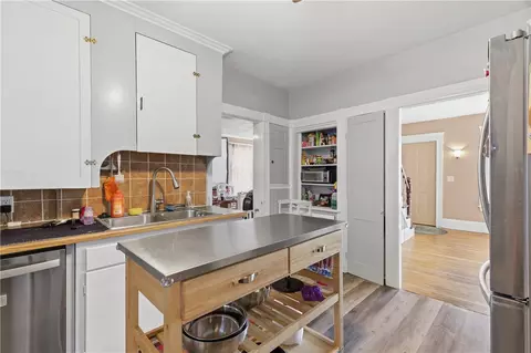 Kitchen - 448 Gaskill St, Woonsocket, RI 02895 photo 2 of 4