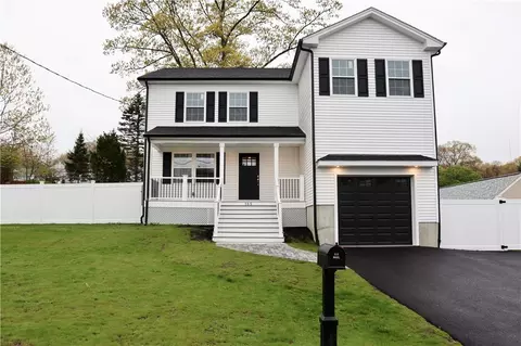 165 Glendale Ave, Woonsocket, RI 02895