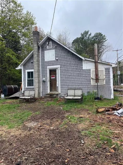 466 Ten Rod Rd, Exeter, RI 02822