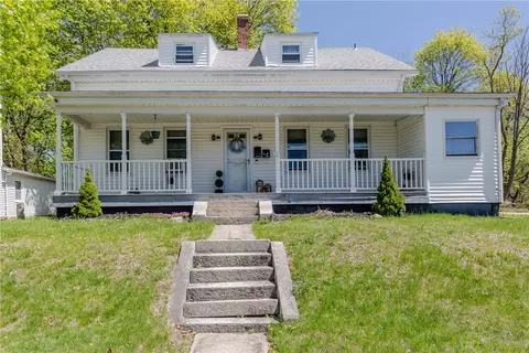 253 Waterman Ave, Smithfield, RI 02917