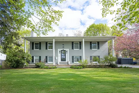 224 Foote St, Barrington, RI 02806