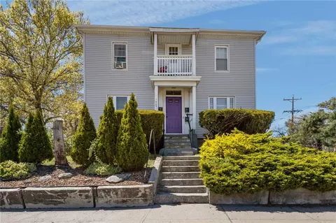 1609 Elmwood Ave, Cranston, RI 02910