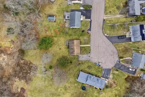 View/Area - 7 Brookview Ct, Westerly, RI 02891 photo 3 of 8