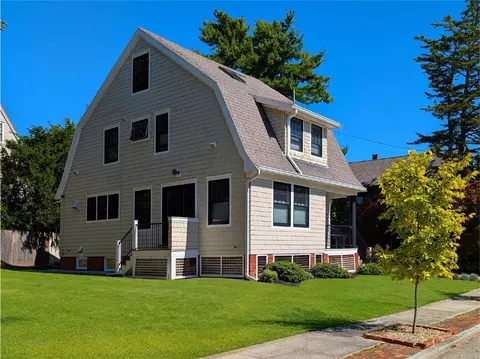 36 Nisbet St, Providence, RI 02906