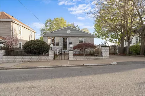 251 Juniper St, East Providence, RI 02914