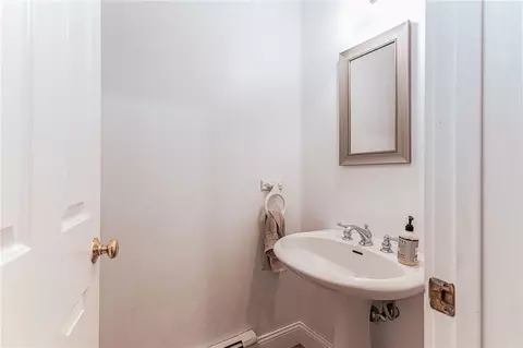 Bath - 4 Laurel Ave, Westerly, RI 02891 photo 1 of 3