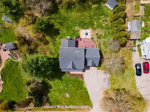 View/Area - 4 Laurel Ave, Westerly, RI 02891 photo 3 of 10