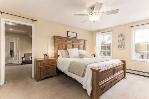 Bedroom - 4 Laurel Ave, Westerly, RI 02891 photo 5 of 9
