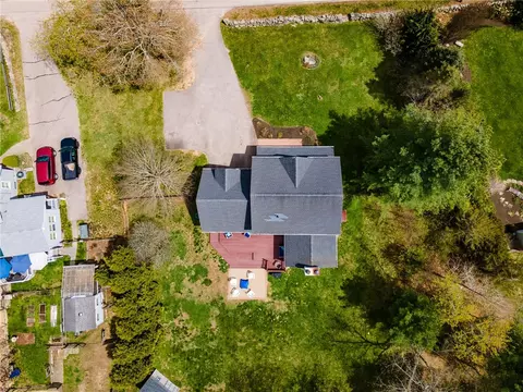View/Area - 4 Laurel Ave, Westerly, RI 02891 photo 4 of 10