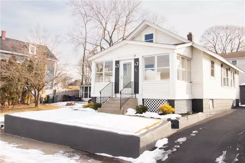 30 Oneil St, Providence, RI 02904