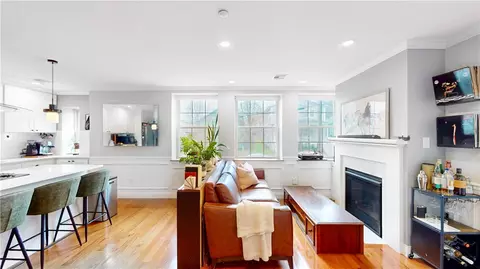 7 Mount Hope Ave #202, Providence, RI 02906