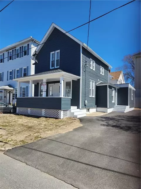 41 Campbell Ter, Pawtucket, RI 02860