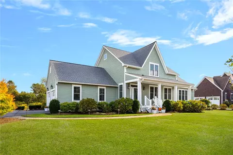 23 E Matunuck Farm Dr, South Kingstown, RI 02879