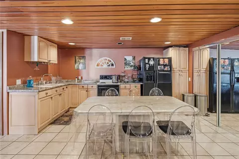 Kitchen - 585 Meadow View Ave, Warwick, RI 02889 photo 7 of 7