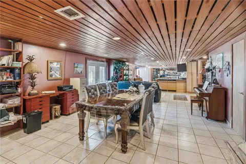 Dining - 585 Meadow View Ave, Warwick, RI 02889 photo 4 of 4