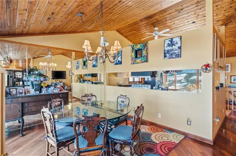 Dining - 585 Meadow View Ave, Warwick, RI 02889 photo 1 of 4