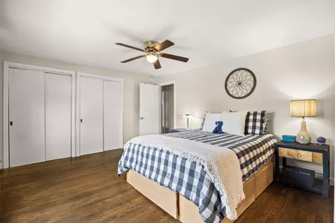 Bedroom - 200 Glen Dr, Warwick, RI 02886 photo 3 of 4
