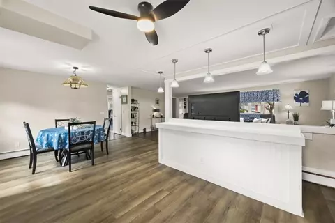 Dining - 200 Glen Dr, Warwick, RI 02886 photo 1 of 3