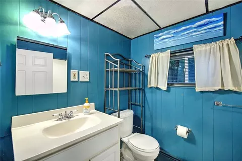 Bath - 120 Grange Ave, Woonsocket, RI 02895 photo 3 of 3