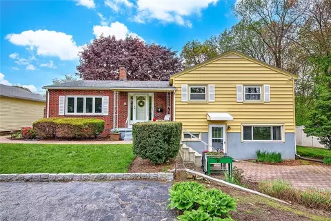 120 Grange Ave, Woonsocket, RI 02895