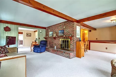 Living - 120 Grange Ave, Woonsocket, RI 02895 photo 1 of 4