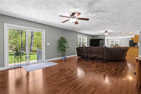 Living - 799 Chestnut Hill Rd, Glocester, RI 02814 photo 2 of 5