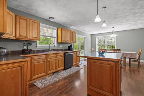 Kitchen - 799 Chestnut Hill Rd, Glocester, RI 02814 photo 2 of 4