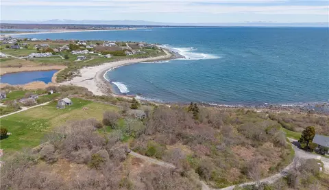 24 Point Meadows Rd, Little Compton, RI 02837