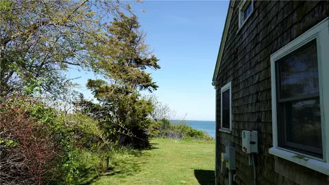 Exterior - 24 Point Meadows Rd, Little Compton, RI 02837 photo 3 of 7